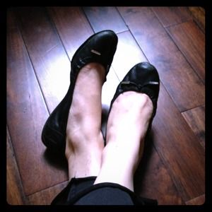 Ralph Lauren black leather ballet flats