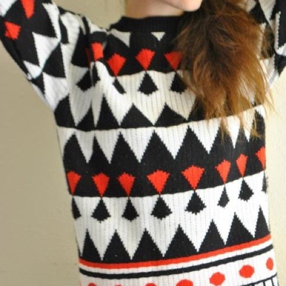 [SOLD] Black/White/Red Geometric Sweater