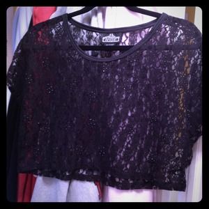 ❌SOLD❌ Lace crop top
