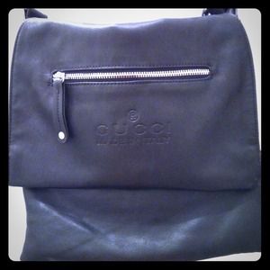 GUCCI LEATHER CROSSBODY BAG