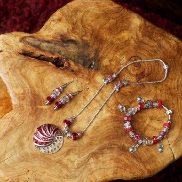 Multi Red Fashion Bracelet, Necklace, & Earrings - Picture 1 of 4
