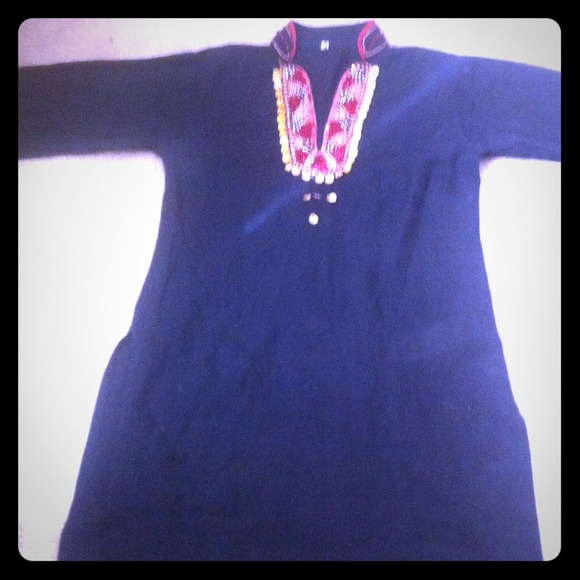 Tops - Black v-neck high collared tunic with beads detail