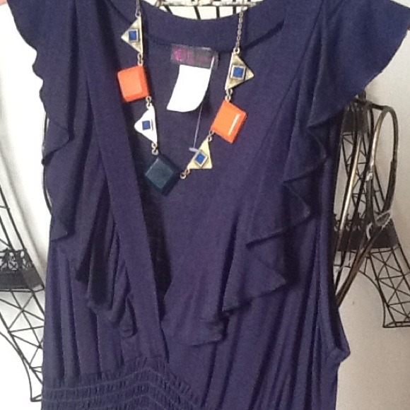 Reduced! Sunday Ruffle Dress - Picture 4 of 4