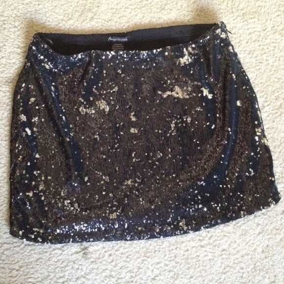 RESERVE Foreign Exchange Silver Black Sequin Skirt - Picture 3 of 4