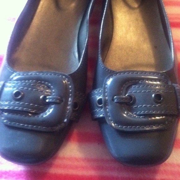 👡Gray buckle flats👡
