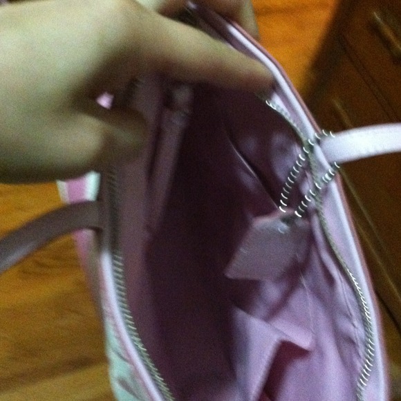 Coach - Picture 2 of 3