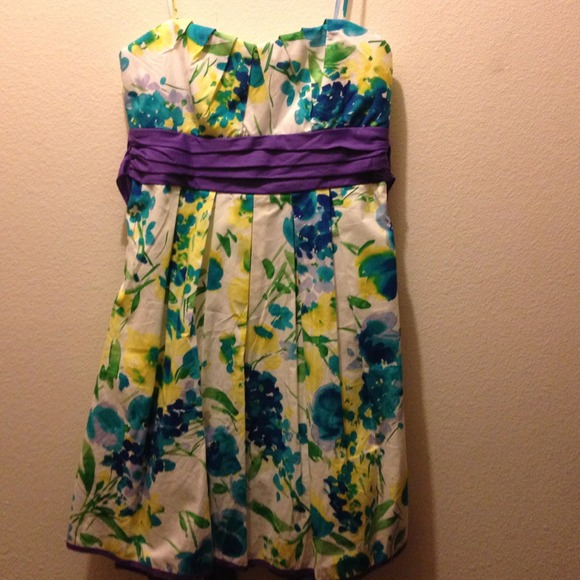 Floral size 5 dress
