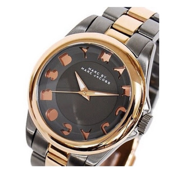 😘SOLD😘 Marc Jacobs Bubble Stainless Watch - Picture 2 of 2