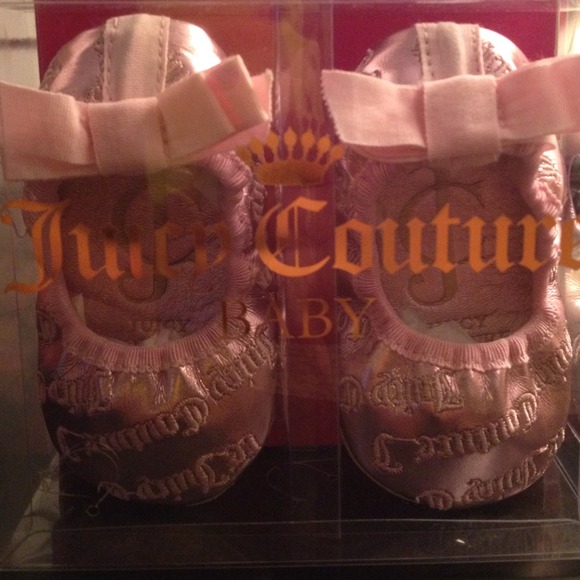 Juicy Couture Baby ballerina slippers - Picture 4 of 4