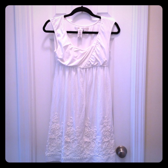 Max Studio white sleeveless dress