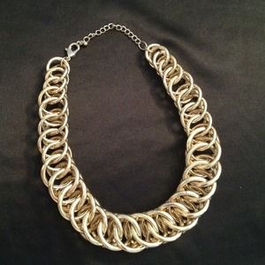 Gorgeous chain Gold necklace!