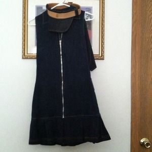 Denim dress with belt an rocawear hat