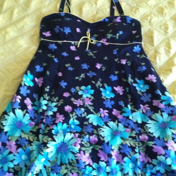 Summer dress super cute and sexy super great price