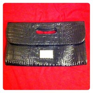 Nine West Clutch! Show this clutch some love ❤