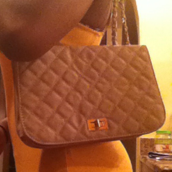 ✨NWT Quilted Purse✨ - Picture 3 of 4