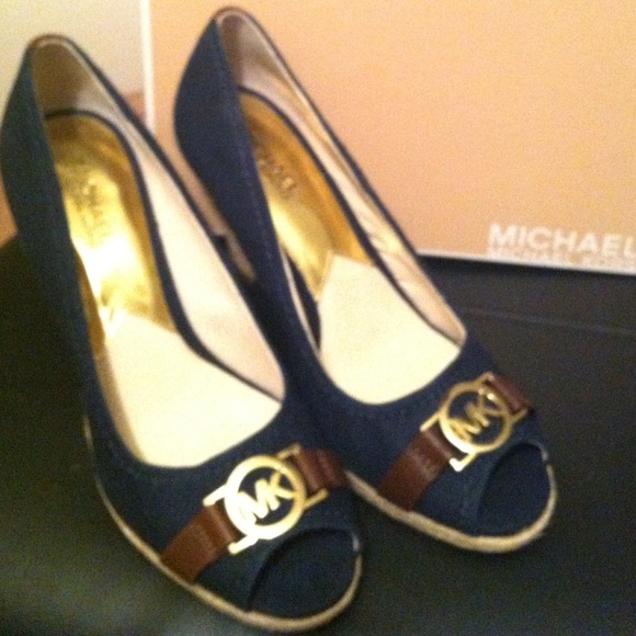 MK Wedge - New Never Worn