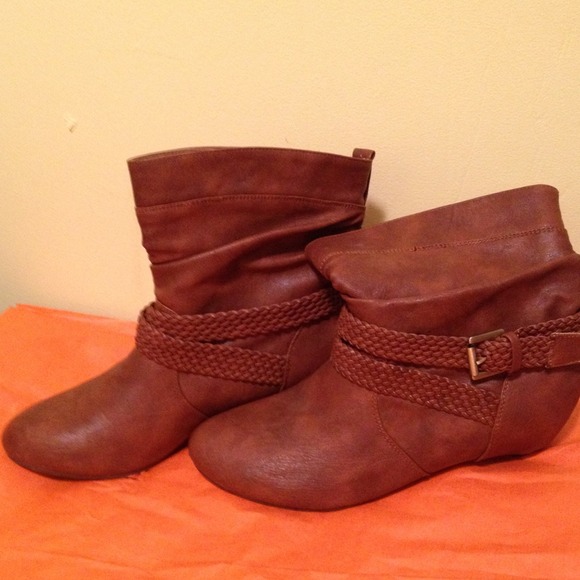 Ankle boots
