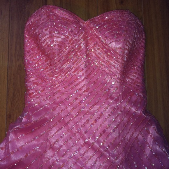 Princess prom dress!! - Picture 2 of 4