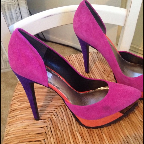 Colorblock Heels - Picture 2 of 4