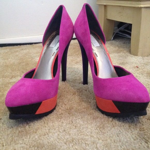 Colorblock Heels - Picture 3 of 4