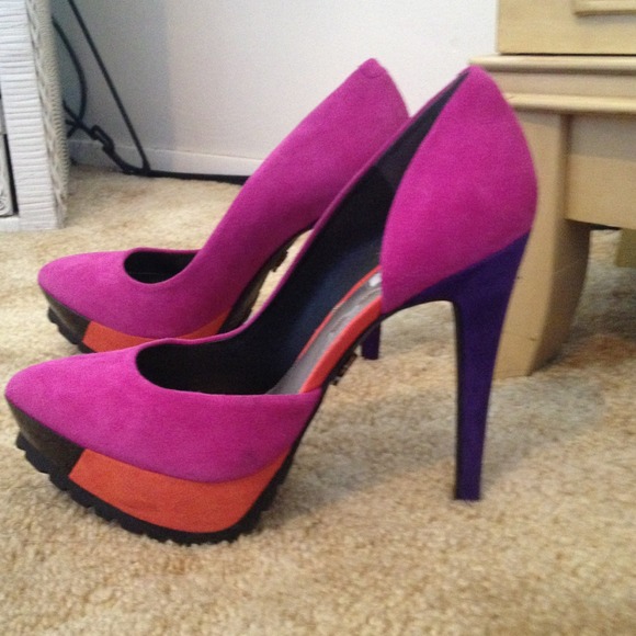 Colorblock Heels - Picture 4 of 4