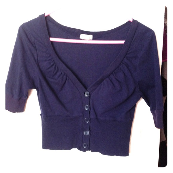 Short cardigan