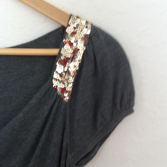 Grey knit top - Picture 2 of 2