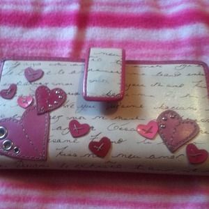 💢TRADED💢Heart wallet!!!