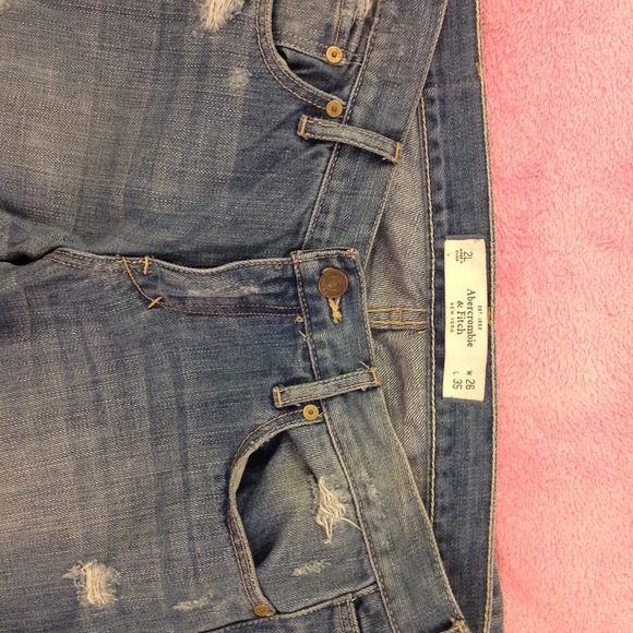 Sold 👊👊 Abercrombie & Fitch Jeans - Picture 2 of 2