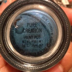 Authentic .Mac paintpot. Pure creation.