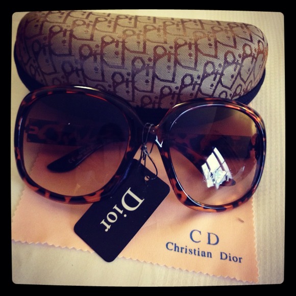 Brown tortoise colored Dior sunglasses