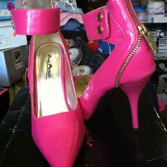 ππSOLD ON EBAYππ π NIB Fuchsia Pumps sz 7π - Picture 2 of 4