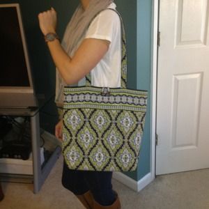 FINAL MARKDOWN - Vera Bradley Toggle Tote