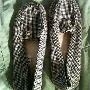 SOLDRoxy Slip on's