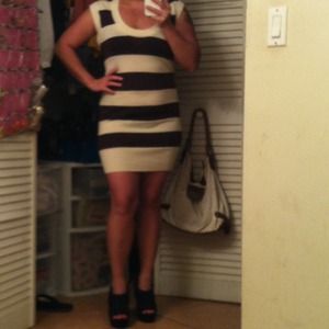 ✋Reserved for cashcole✋Sweater like mini dress.