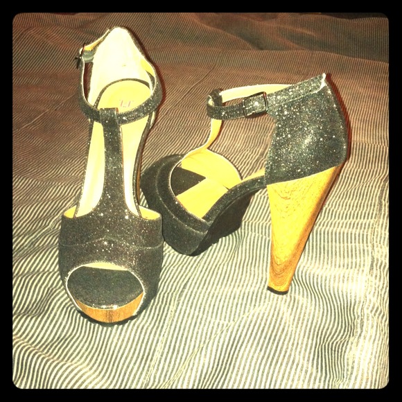 Black sparkle heels