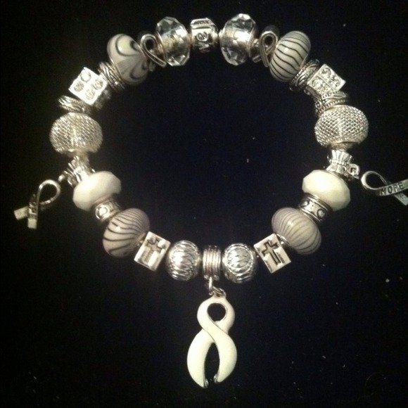 Black & White Striped Diabetes Awareness Bracelet