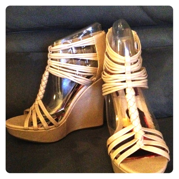 Michael Antonio size 7