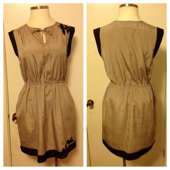 Price lowered! First date dress! Please share! - Picture 1 of 2