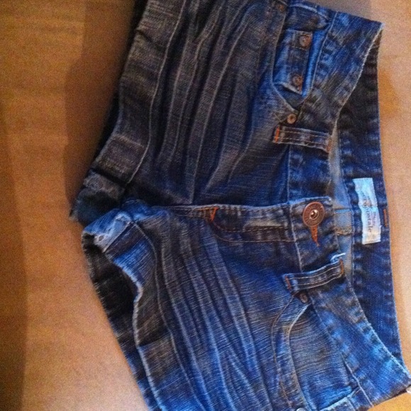 Aeropostale cuffed denim shorts