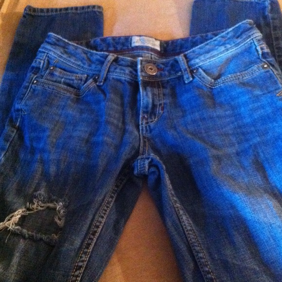 Destroyed Aeropostale skinnies