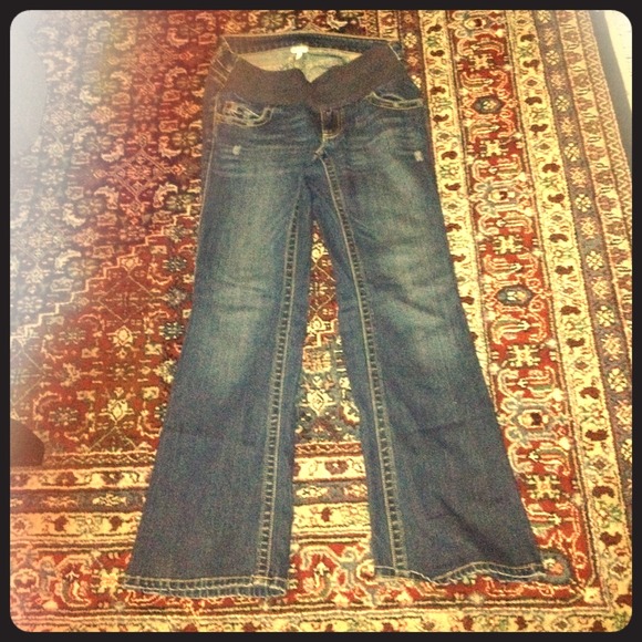 A Pea In The Pod Maternity Jeans, size small.