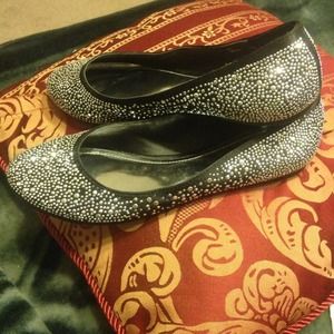 🚫Reserved🚫Brand New Cute flats!