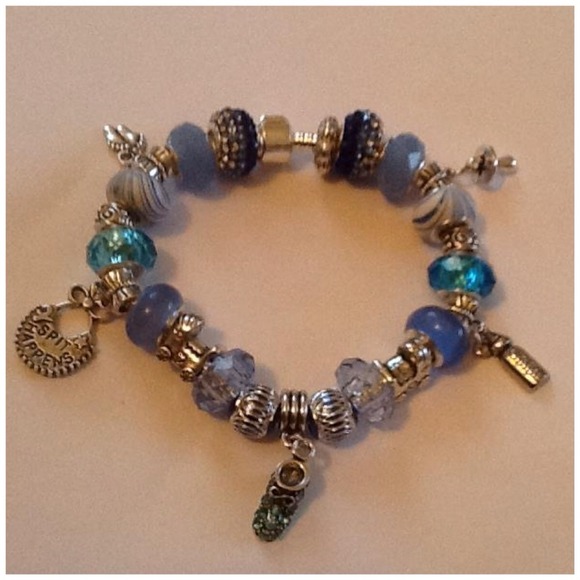 Sparkling Multi Blue "Welcome Baby Boy" Bracelet - Picture 1 of 1