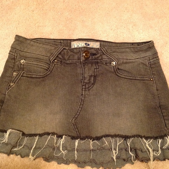 Jolt mini skirt