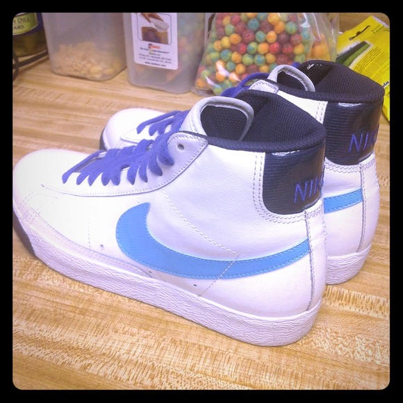 Nike Blazers size 5