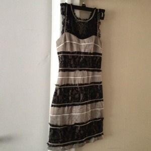 Amazing dress!! Never worn!!!!