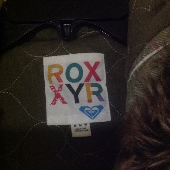 💢SOLD💢Roxy Jacket - Picture 2 of 3