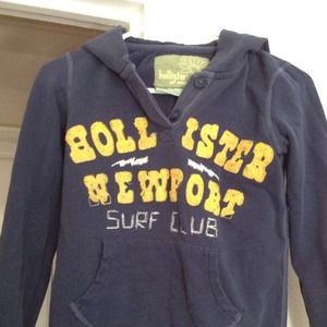 Hollister sweater