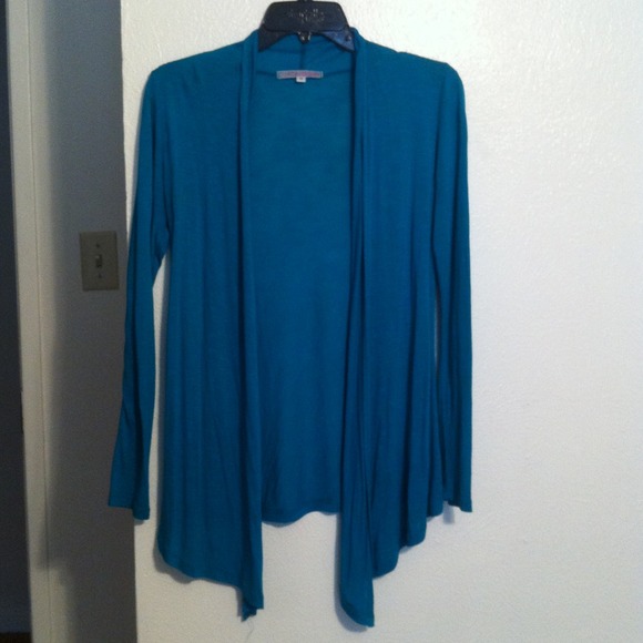 💛*SOLD*Bright teal sweater